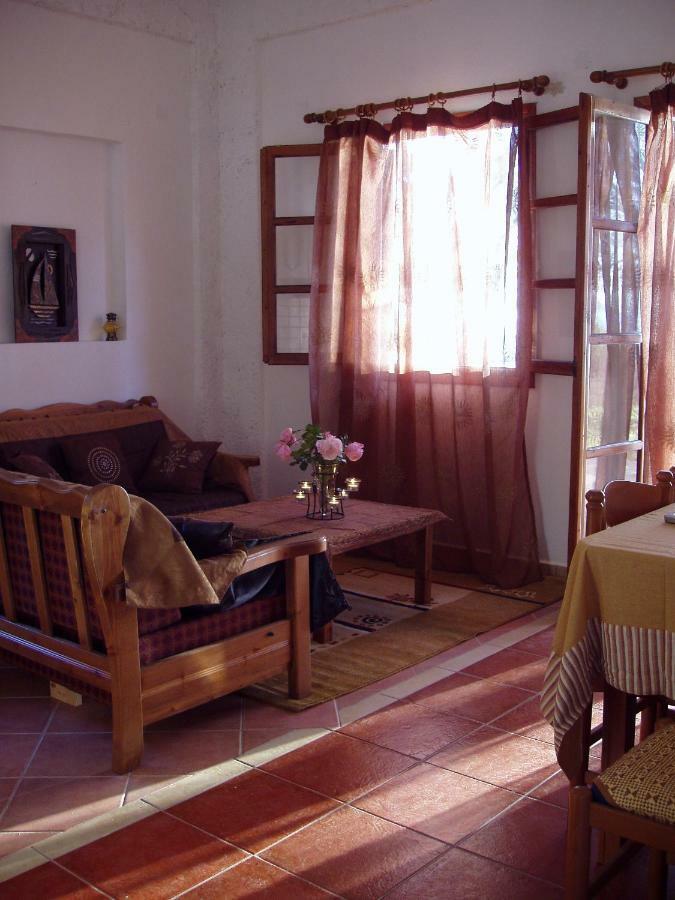 Elpidas Holiday House Kardhamili Bagian luar foto