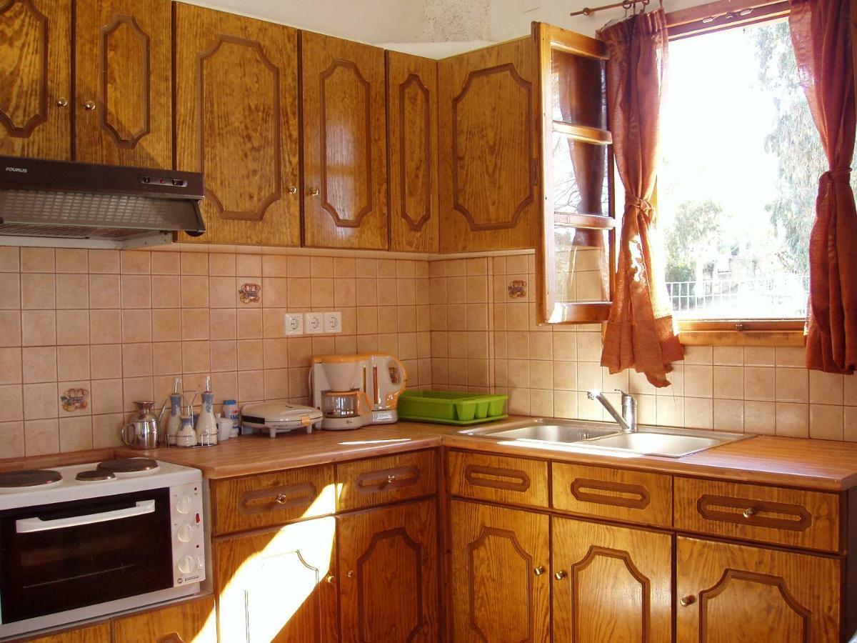 Elpidas Holiday House Kardhamili Bagian luar foto